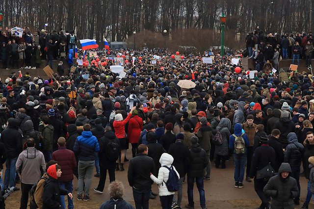 Медведев подал декларацию о доходах