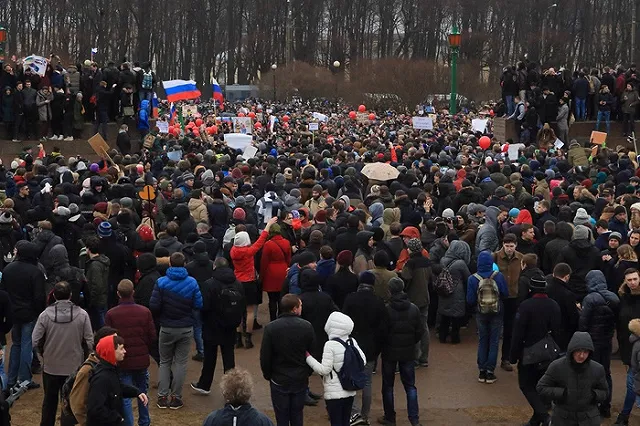 Медведев подал декларацию о доходах