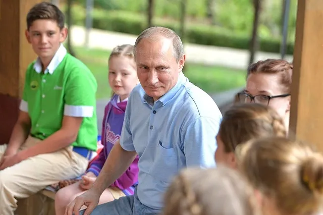 Президент России накануне прилетел в Крым