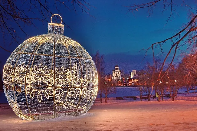 Екатеринбургские депутаты лишили горожан референдума по храму-на-драме