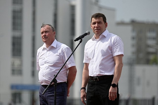 Куйвашев создал комиссию по установлению причины смерти волонтеров, вернувшихся из зоны СВО