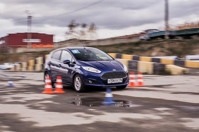 УГИБДД: Бесплатные тренинги для начинающих водителей пройдут в Екатеринбурге