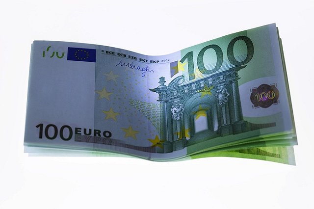 Дизайнер рублей расстроился из-за новых купюр