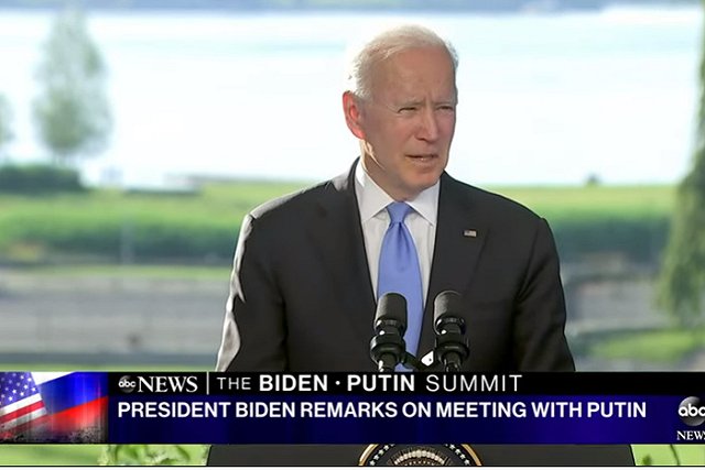 Байден вновь допустил оговорку, произнося фамилию Путина