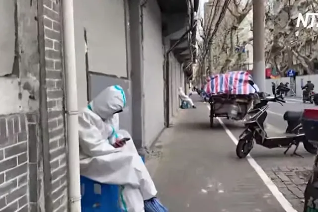 Севший на самый большой карантин по COVID-19 Шанхай превратился в город-призрак