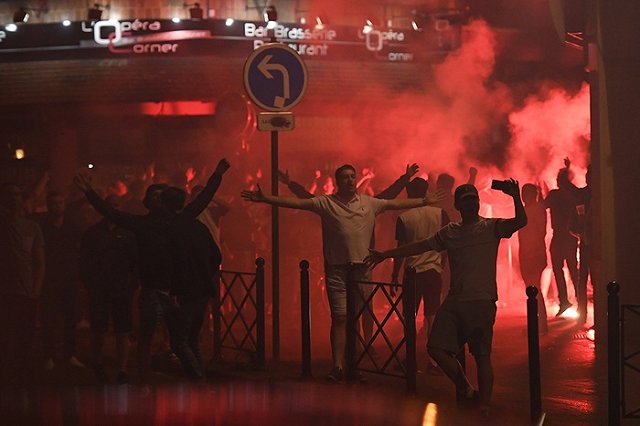 Из Франции депортируют главу Всероссийского объединения болельщиков