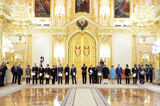 «Коммерсантъ» назвал возможную причину отзыва посла Молдавии в России