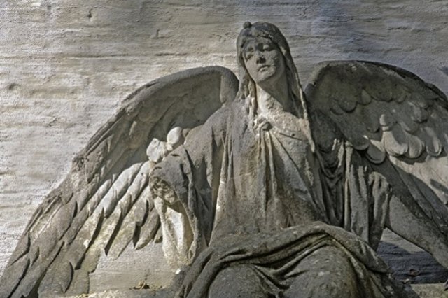 Получивший известность после избиения корреспондент НТВ покончил с собой