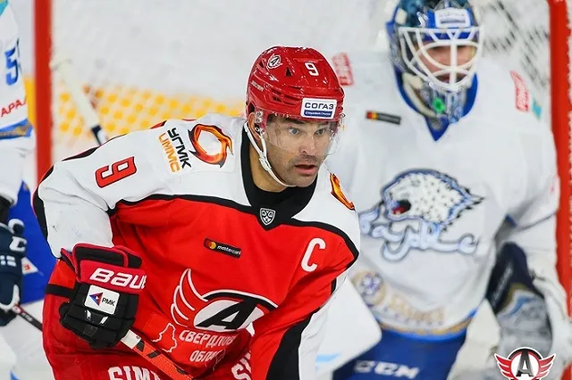 «Автомобилист» проиграл второй матч подряд