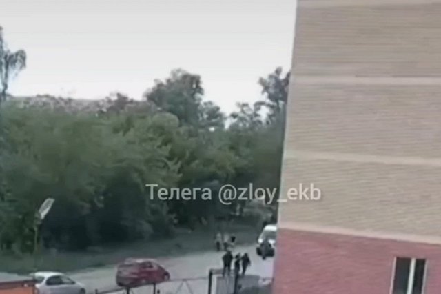 В Кольцово насмерть разбилась девушка