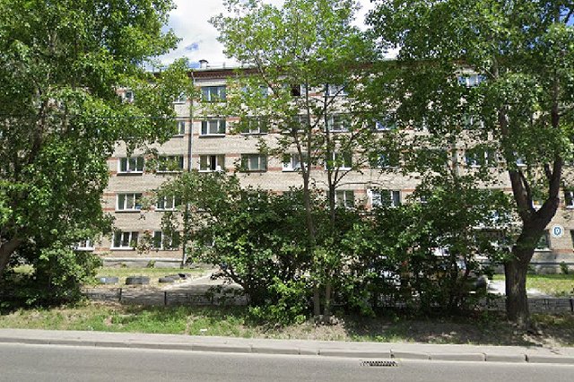 В Екатеринбурге годовалый ребенок выпал из окна пятого этажа