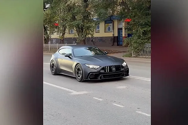 В Екатеринбурге заметили редкий спорткар Brabus за миллион евро