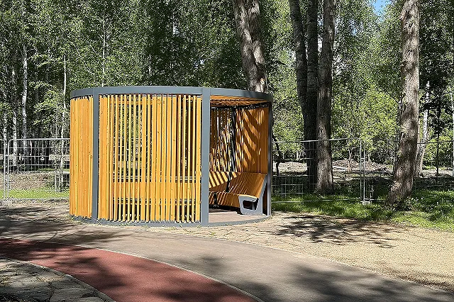 Большинство екатеринбуржцев выступают за закрытие на ночь благоустроенных парков