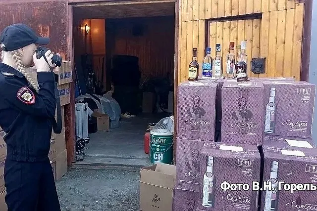 «Армянский коньяк» и водка «Царская»: под Екатеринбургом полицейские изъяли партию контрафакта