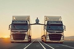 Шпагат Ван Дамма стал самой популярной авторекламой YouTube