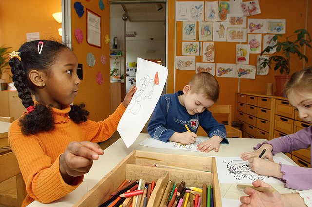 Психологи: Раскрашивание картинок снимает стресс у взрослых людей