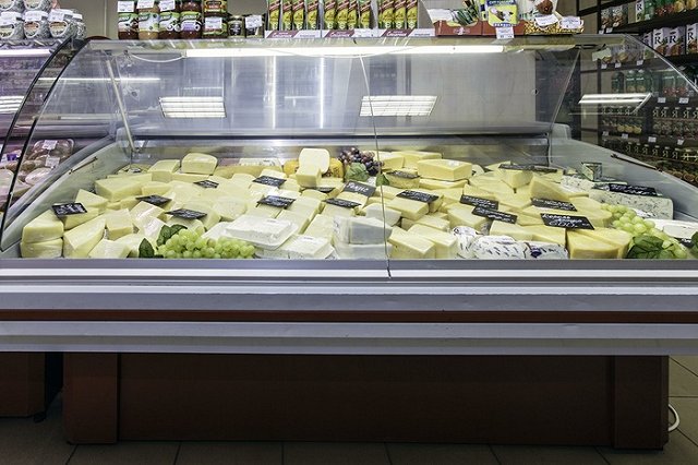 Мантуров: в РФ растет спрос на некачественные товары