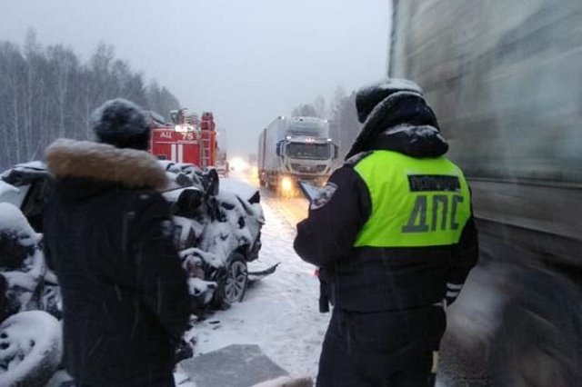 ГИБДД обнародовала информацию ещё о трёх смертельных ДТП. Погибли пять человек, из них два ребенка