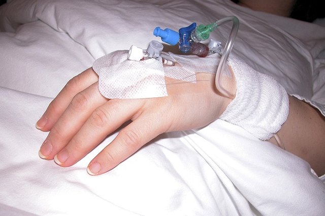 В Екатеринбурге скончалась диспетчер, пострадавшая во время поджога офиса такси