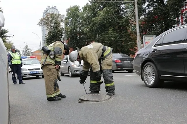 В Екатеринбурге из-за сообщений о бомбах эвакуировали 72 объекта