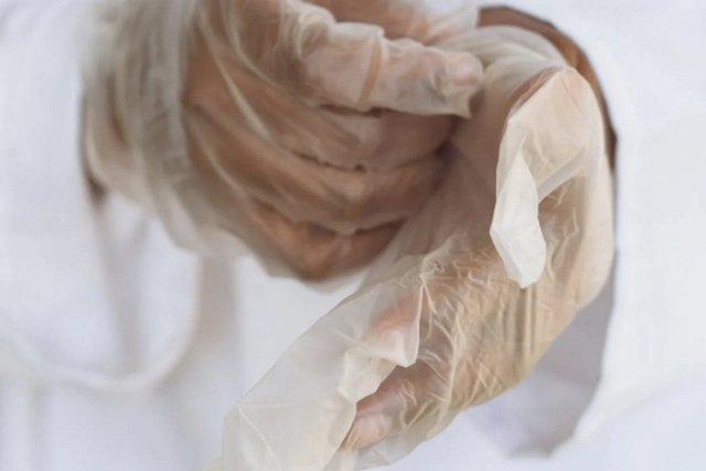 Екатеринбургский врач рассказали об особенностях вакцины «ЭпиВакКорона»