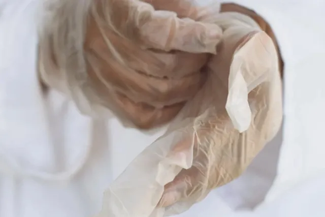 Екатеринбургский врач рассказали об особенностях вакцины «ЭпиВакКорона»