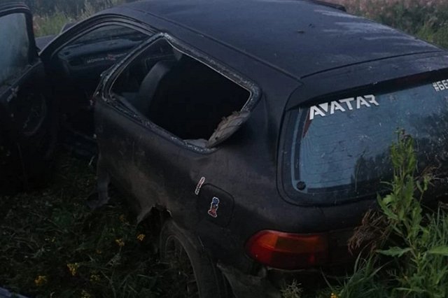 Свердловчанин уехал на машине жены кататься с 16-летней девушкой и попал в аварию