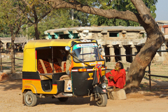 Россияне подверглись массовым нападениям таксистов в Гоа