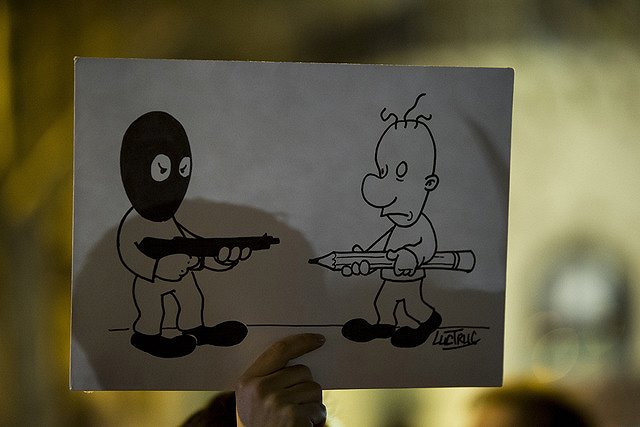 Очевидец теракта в Париже сожалеет, что выложил видео убийства в Интернет