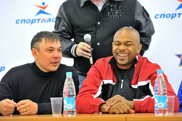 Рой Джонс проведет первый бой под флагом России против американца