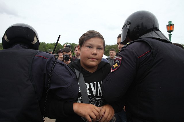 Политолог о провокации Алексея Навального: Абсурдное скотство в центре Москвы