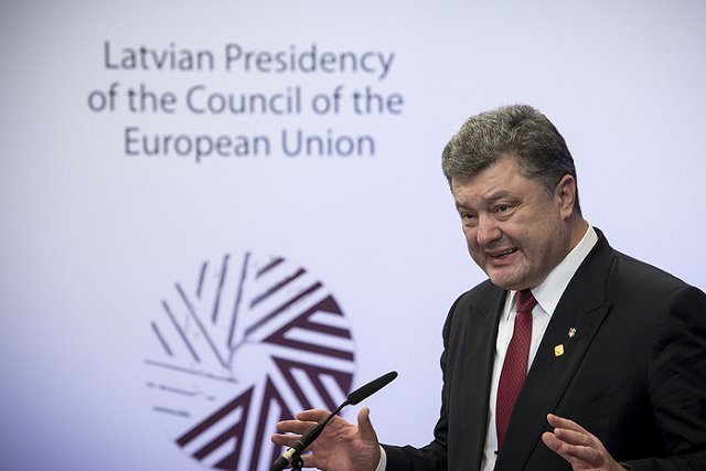 Порошенко попросил дать Украине больше $40 млрд