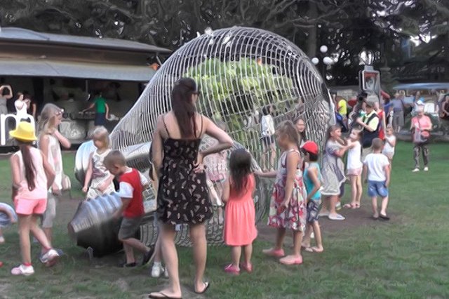 В Ялте открыли памятник блэкауту