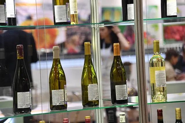 Аналитики выяснили, сколько денег екатеринбуржцы тратят на вино