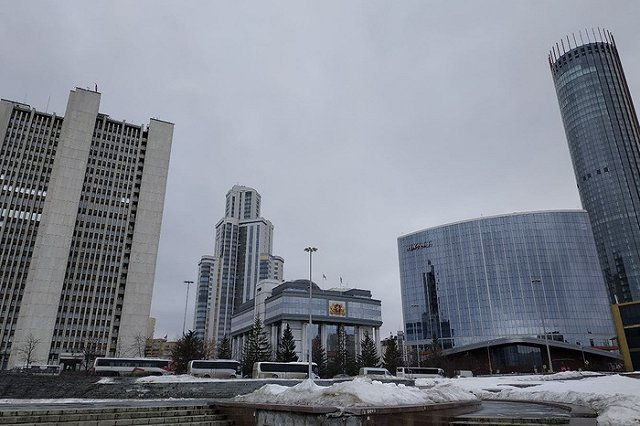 Митинги и пикеты у административных зданий легализуют в Свердловской области