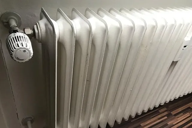 В домах Екатеринбурга отключат отопление и горячую воду