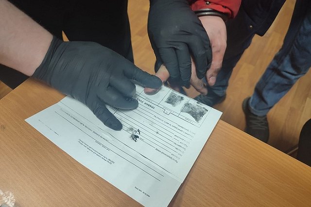 Двое жителей Москвы стали фигурантами уголовных дел о фейках про армию после интервью СМИ-иноагенту