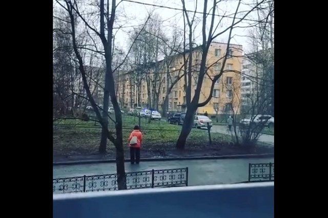 Петербуржец захватил в заложники шестерых своих детей