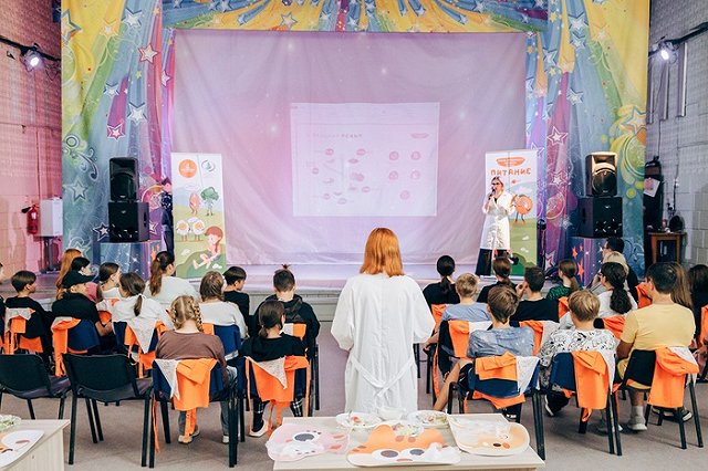 В Екатеринбурге в школьное питание решили включить «полезную шаурму с курицей и овощами»