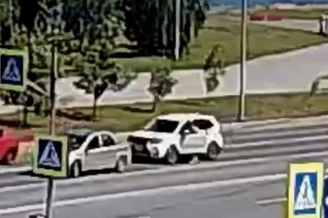 Пассажир неуправляемой иномарки в Первоуральске пытался предотвратить ДТП