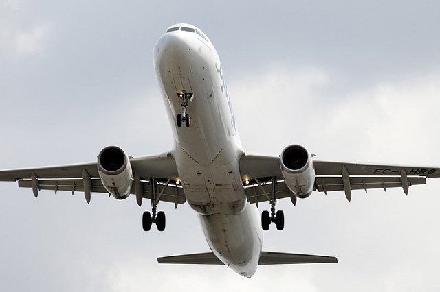 Турфирма усомнилась в законности взимания топливных сборов