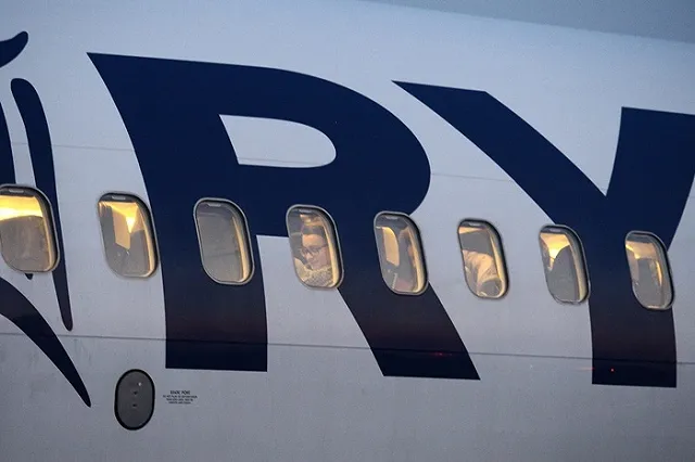 Британский студент поменял имя, чтобы не оплачивать штраф авиакомпании