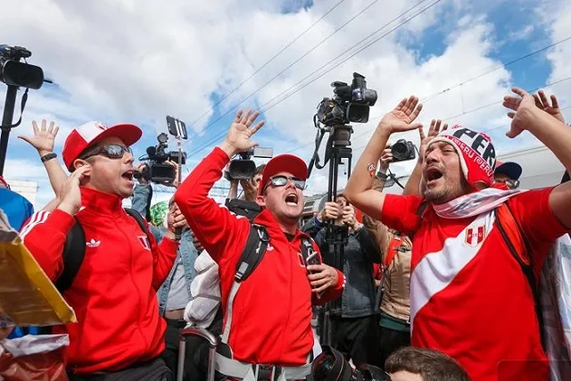 Мобильное консульство для болельщиков из Перу открылось в УрГЭУ