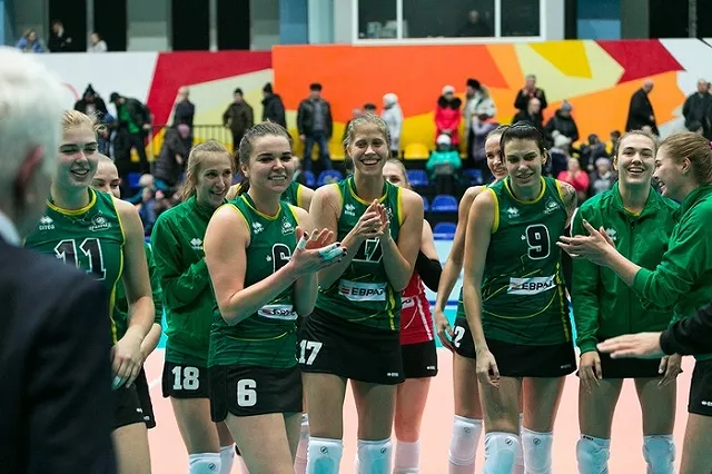 «Уралочка» вышла в полуфинал чемпионата России по волейболу