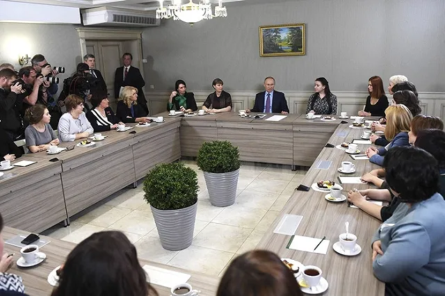 Более 70% россиян считают, что люди у власти озабочены только собой