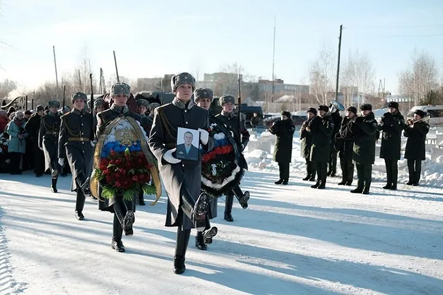 В Ревде простились с погибшим в ходе СВО 27-летним десантником