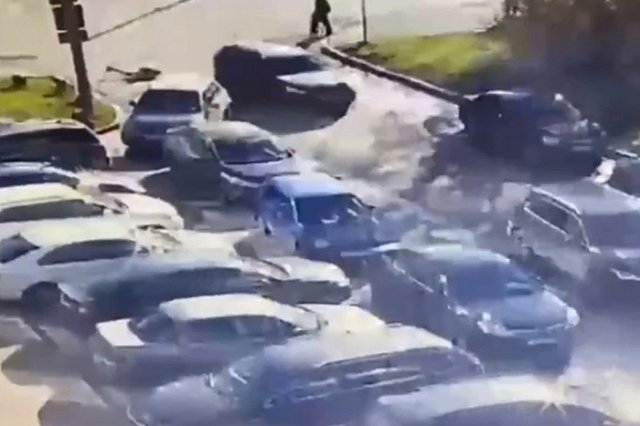 В Екатеринбурге водитель иномарки сбил ребёнка и сбежал