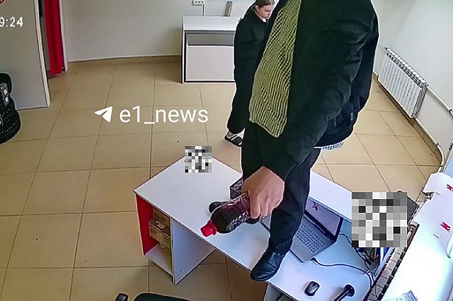 Полиция задержала екатеринбуржца, разгромившего ПВЗ на Белореченской