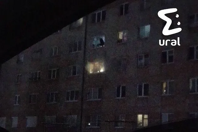 Мать выкинула младенца из окна в Асбесте. Она спасала его от огня