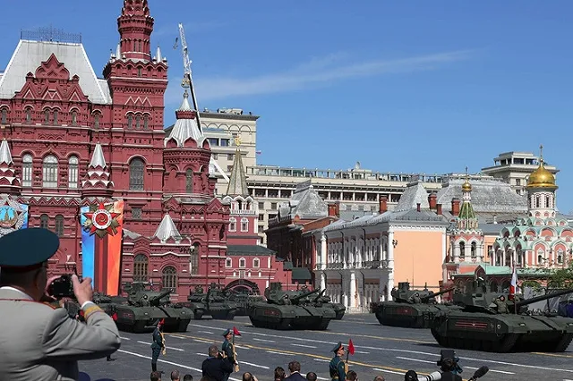 Осужденные силовики могут остаться без работы из-за дороговизны «Арматы»